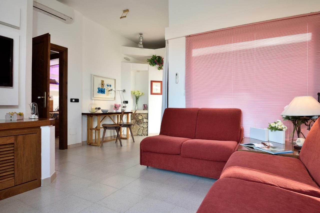 Residence L'Ea Di Lavru - Appartamenti Mono-Bilo-Trilocali 波尔图圣保罗 外观 照片